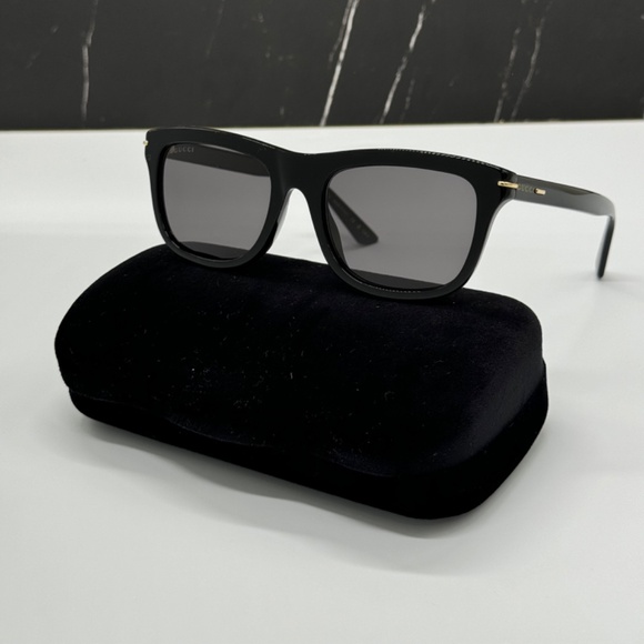 NEW GG1444S 001 GUCCI BLACK GREY SQUARE UNISEX GUCCI SUNGLASSES - Picture 1 of 13